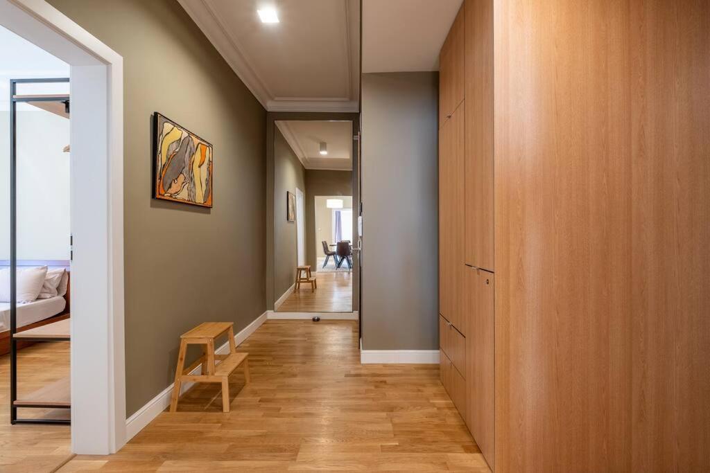 Stunning Luxury 3 Bedroom In The Heart Of Town Appartamento Sofia
